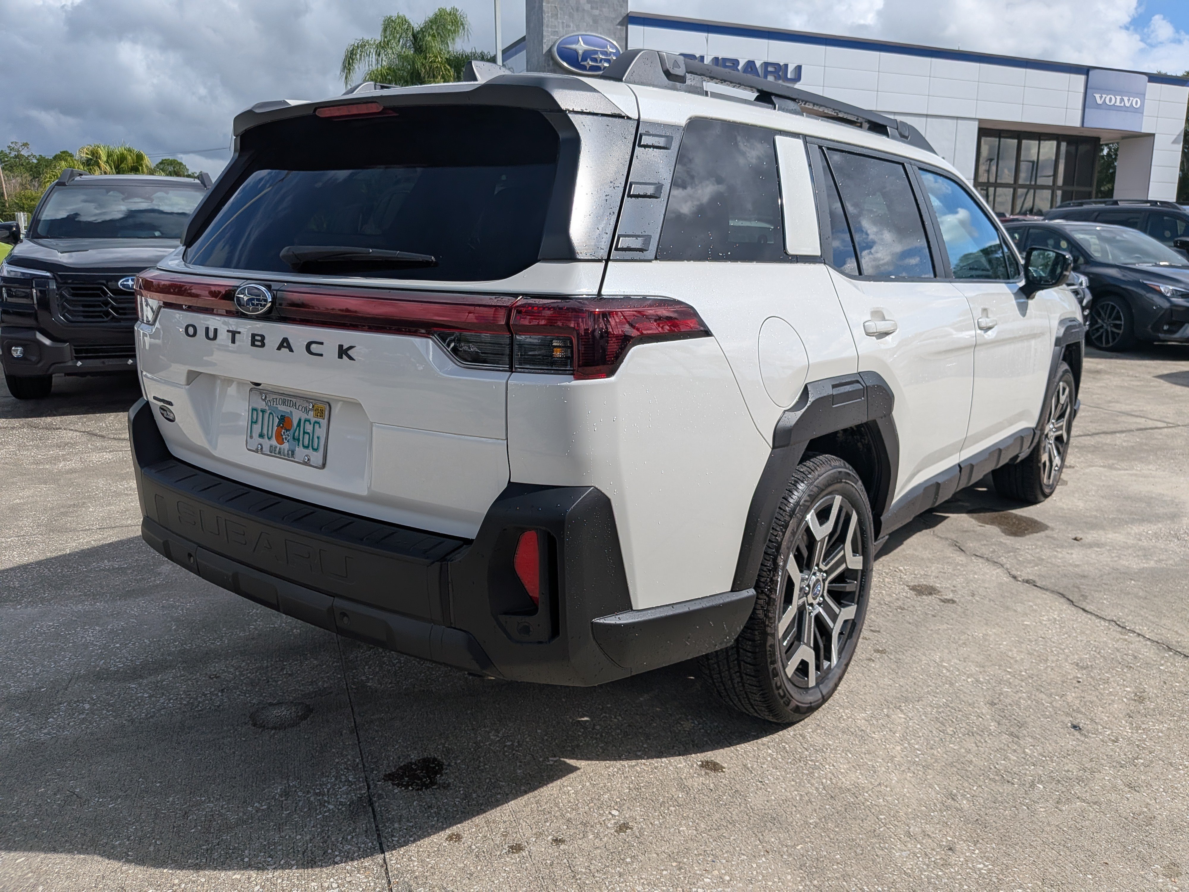 Certified 2026 Subaru Outback Touring XT AWD/4WD image 4