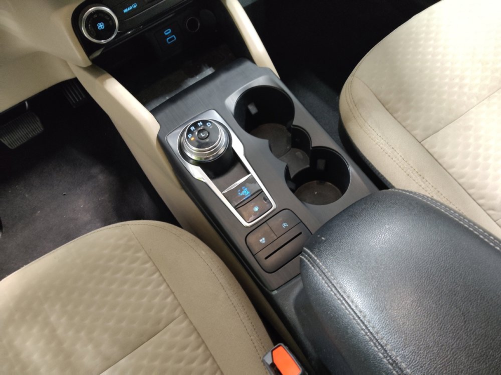 Used 2021 Ford Escape SE image 26