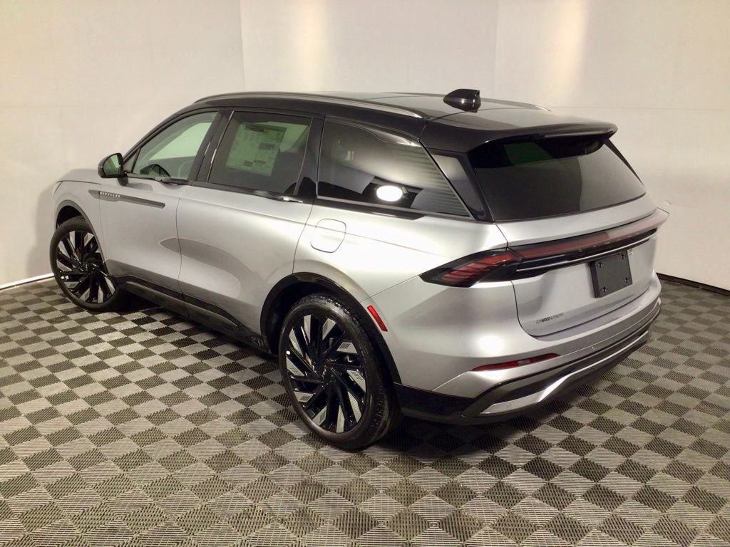 New 2026 Lincoln Nautilus Reserve w/ Jet Appearance Package image 12