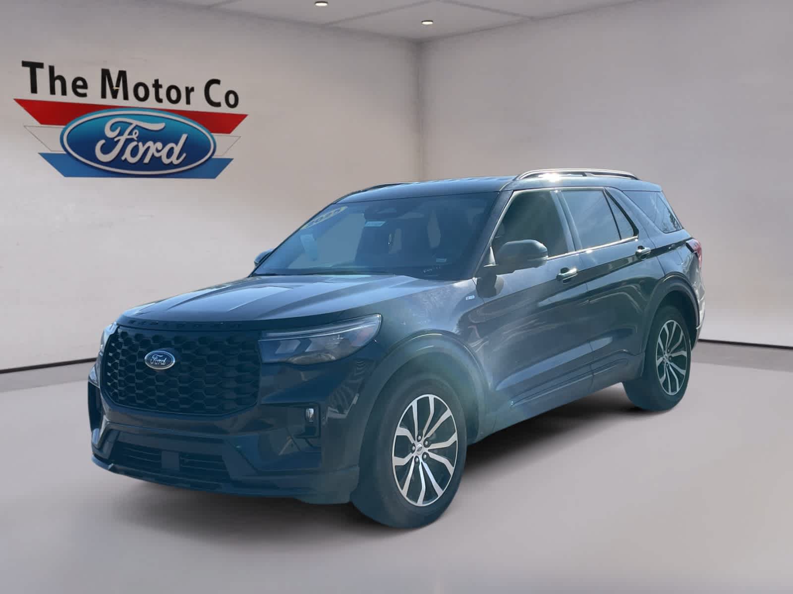 Certified 2025 Ford Explorer ST-Line AWD/4WD image 1