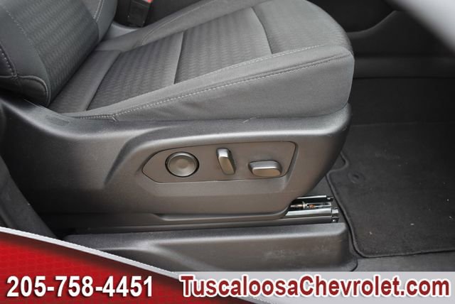 Used 2022 Chevrolet Suburban LS w/ Driver Alert Package RWD image 26