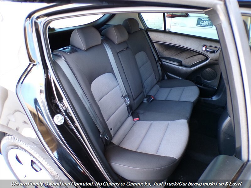 Used 2016 Kia Forte LX FWD image 22