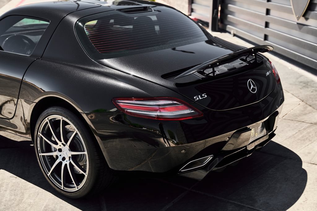 Used 2012 Mercedes-Benz SLS AMG Coupe image 13