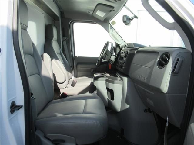 New 2024 Ford E-450 and Econoline 450 Super Duty w/ Power Windows & Locks Group RWD image 12
