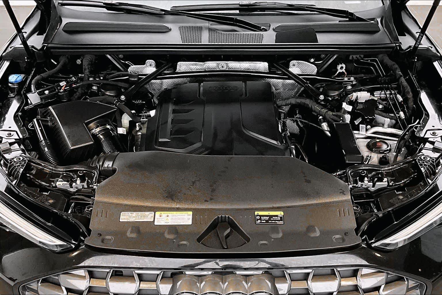 Certified 2025 Audi Q5 Premium Plus AWD/4WD image 30