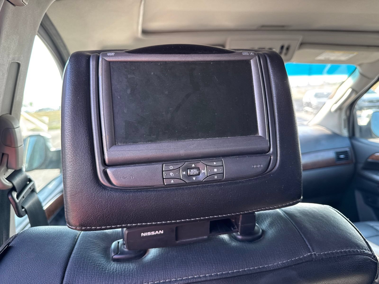 Used 2014 Nissan Armada Platinum AWD/4WD image 14