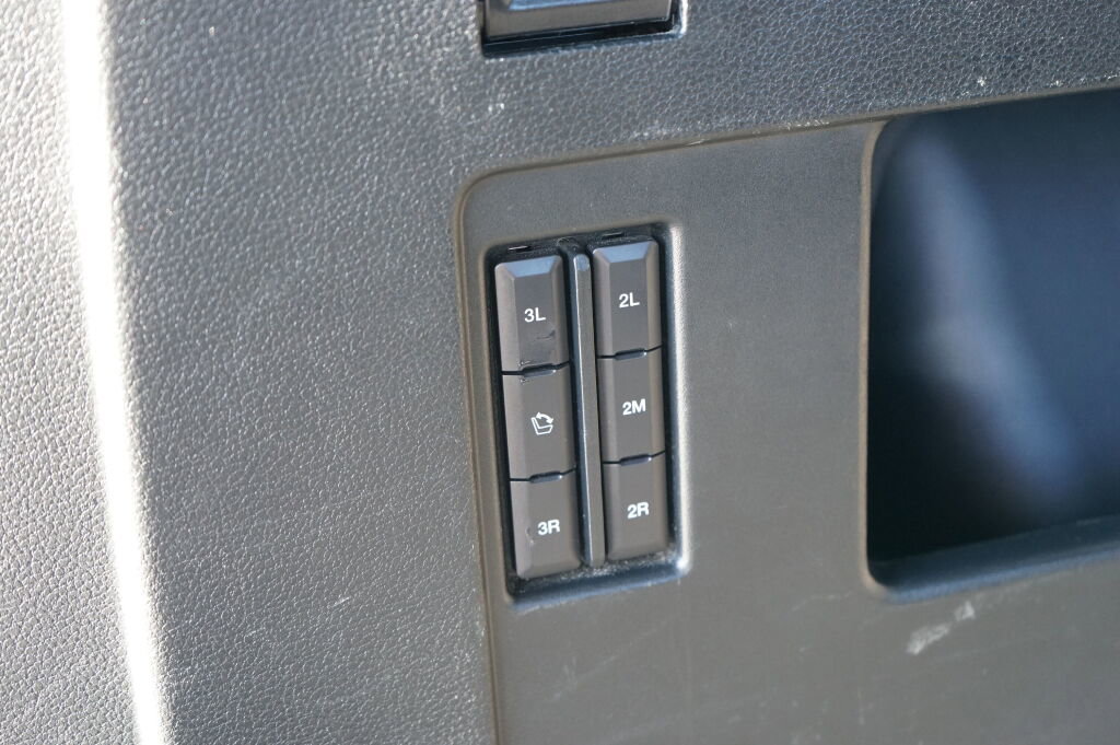 Used 2021 Ford Expedition Limited image 29