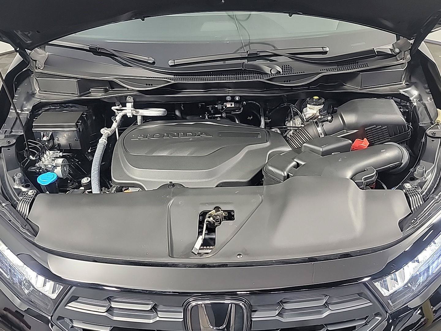 Certified 2025 Honda Odyssey EX-L image 16