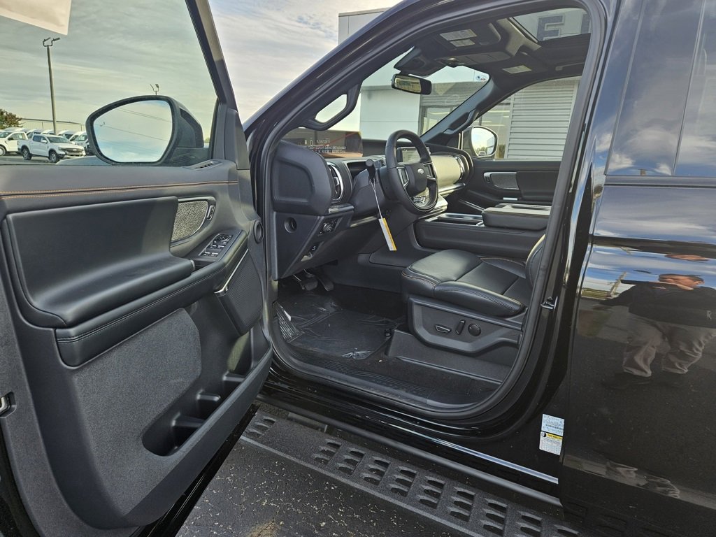 New 2025 Ford Expedition Tremor image 9