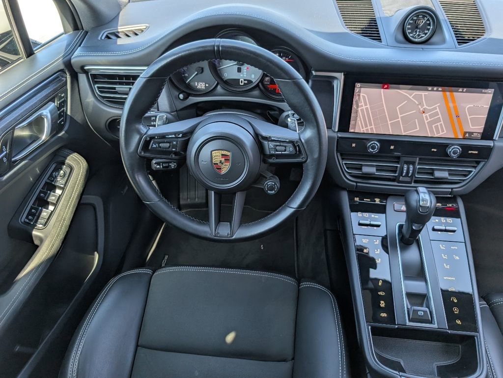 Certified 2023 Porsche Macan GTS image 19