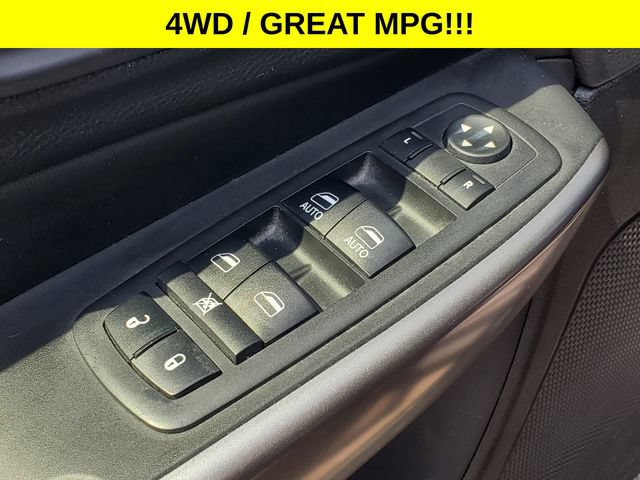 Used 2019 Jeep Cherokee Limited AWD/4WD image 12