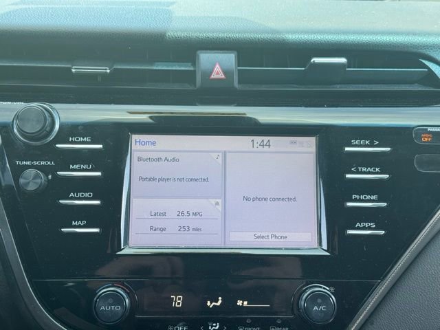 Used 2019 Toyota Camry SE image 19