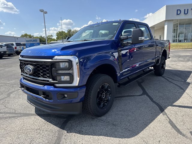 New 2026 Ford F350 4x4 Crew Cab Super Duty image 8