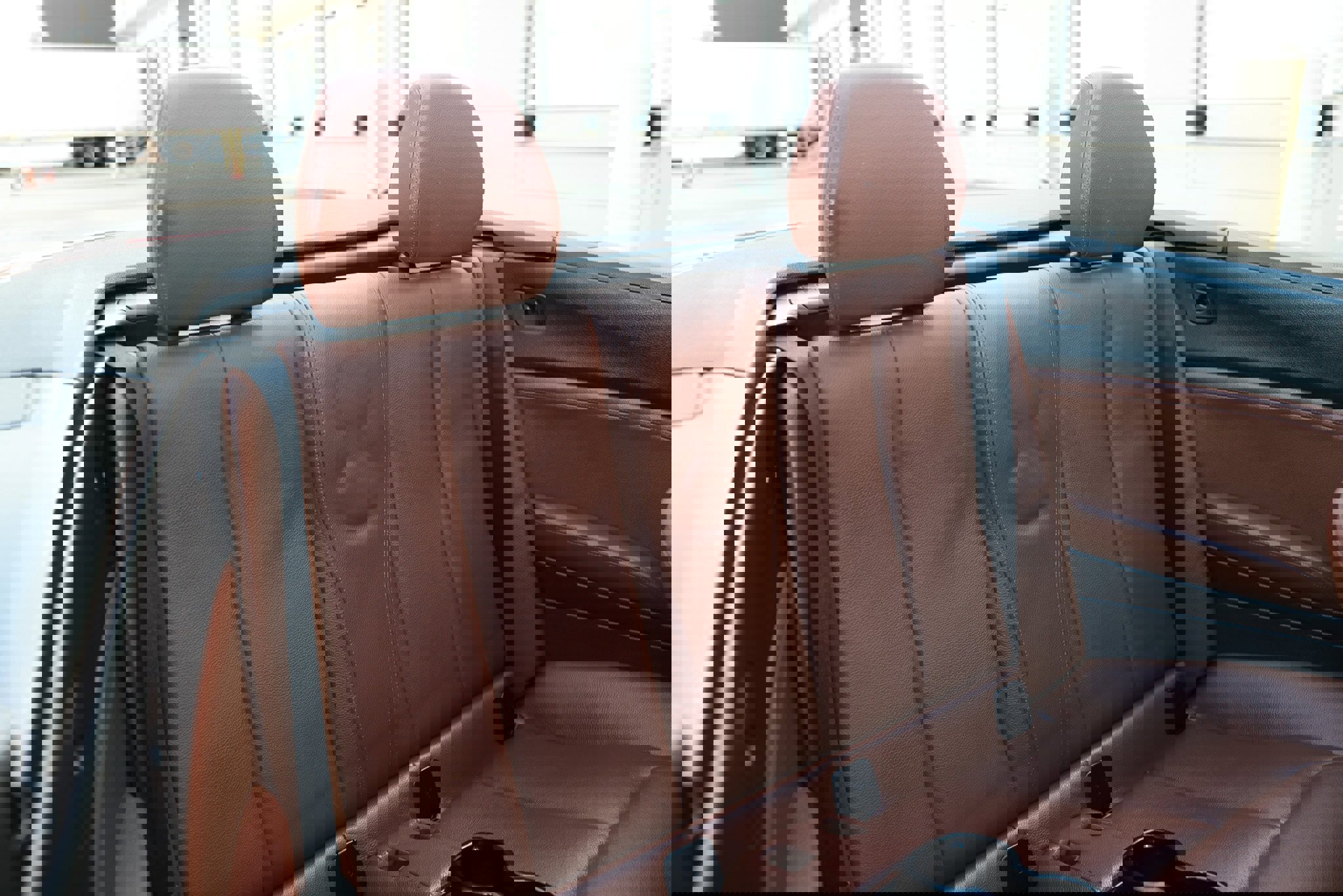 Used 2015 BMW M235i Convertible image 17