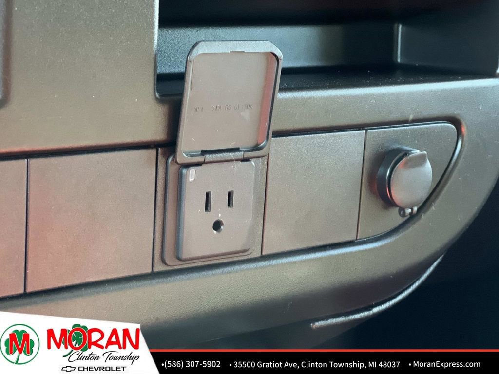 Used 2024 Chevrolet Express 2500 w/ Driver Convenience Package image 22