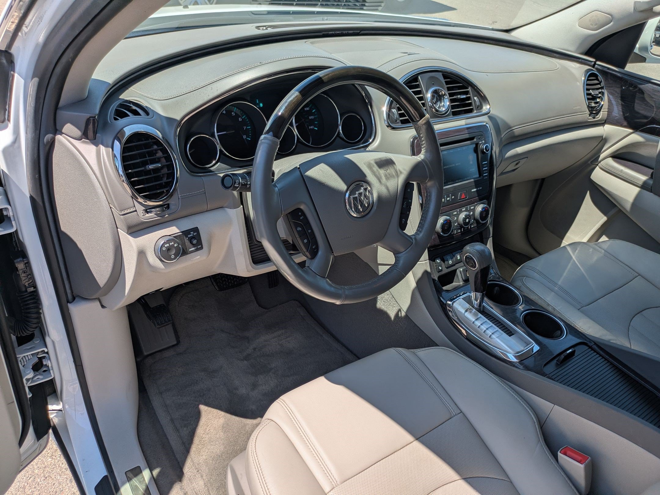Used 2017 Buick Enclave Leather AWD/4WD image 14