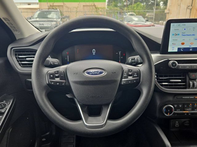 Used 2025 Ford Escape Active AWD/4WD image 22