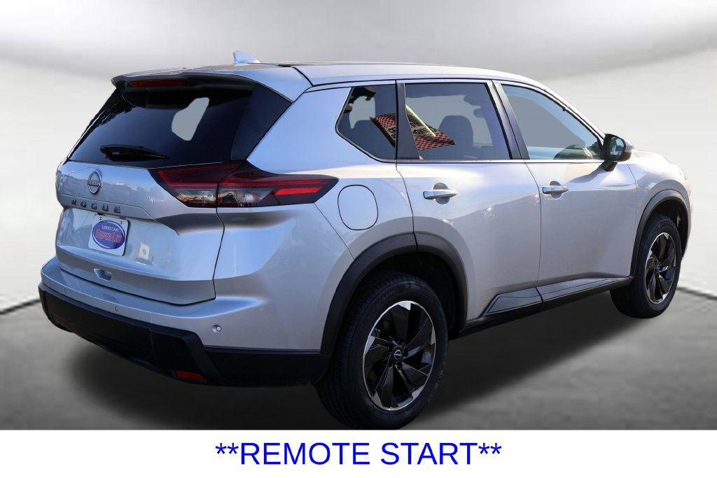 Used 2025 Nissan Rogue SV FWD image 11