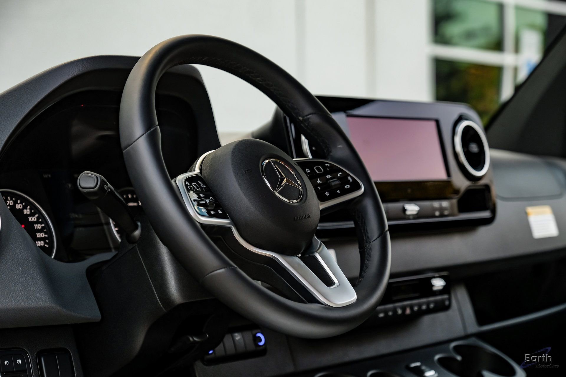 Used 2023 Mercedes-Benz Sprinter 3500 image 32