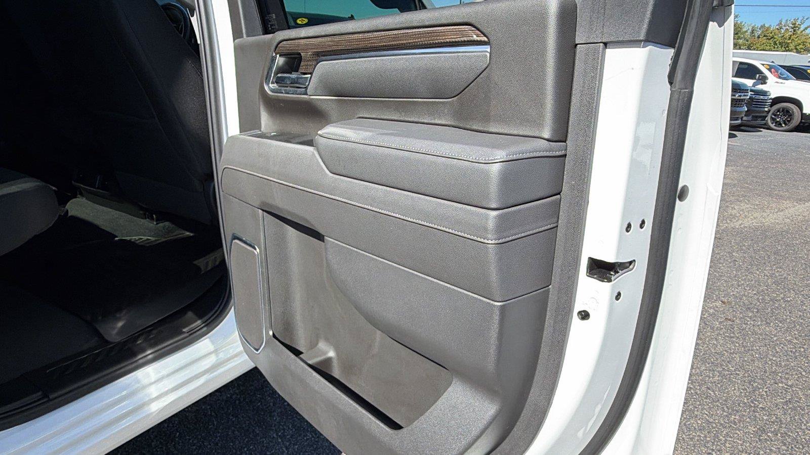 Used 2025 Chevrolet Silverado 2500 LT w/ Trail Boss Package AWD/4WD image 19