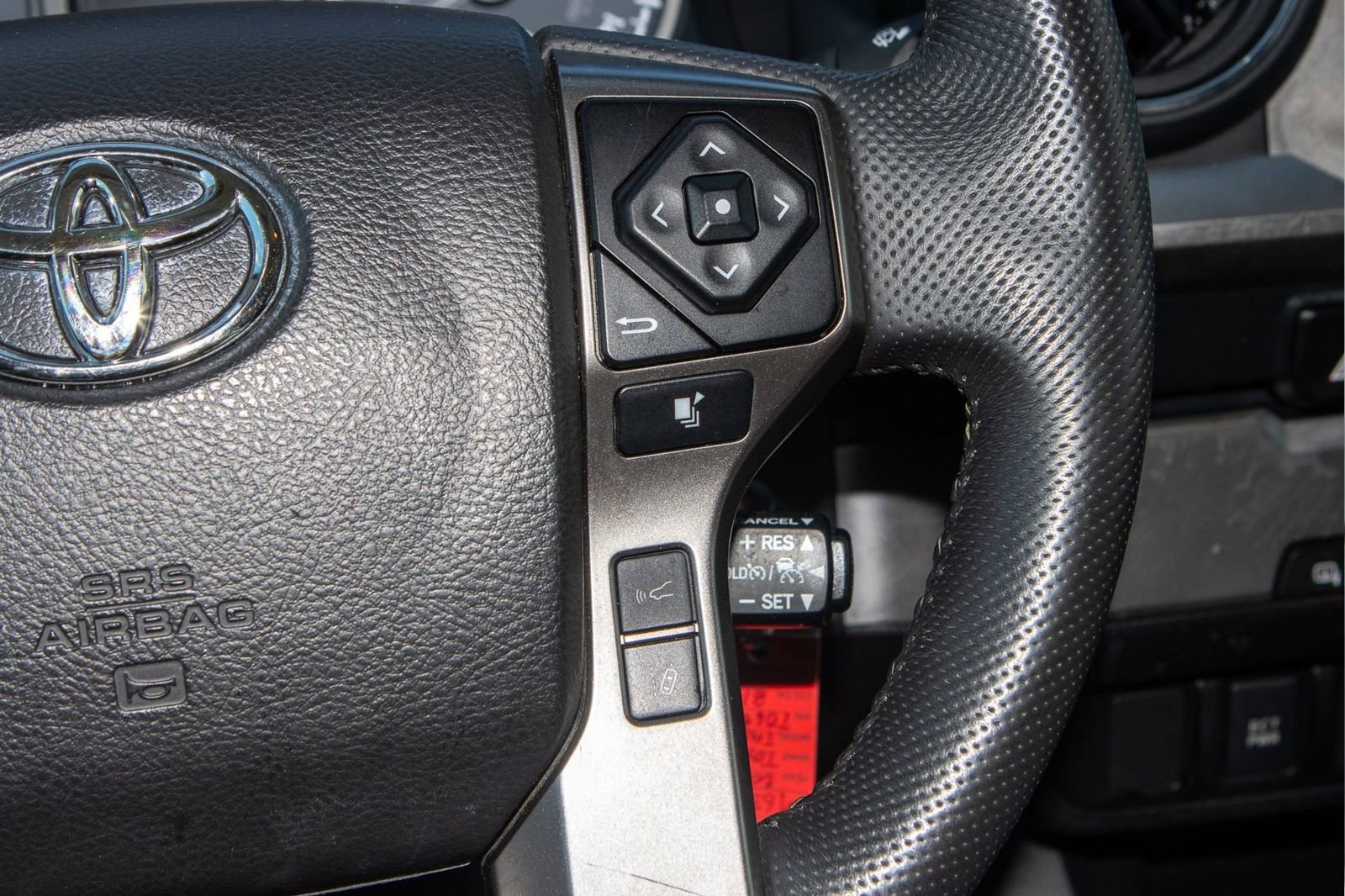 Used 2022 Toyota Tacoma SR5 w/ SR5 Appearance Package (SM) RWD image 26