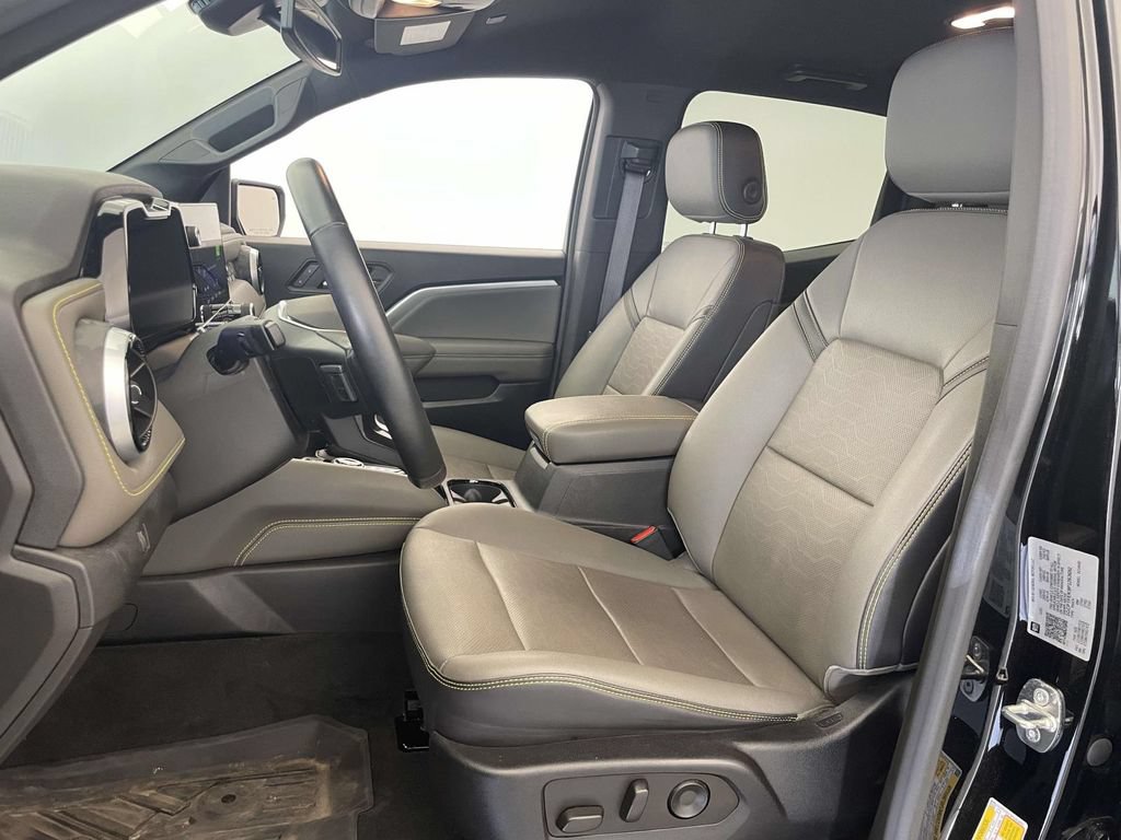 Used 2023 Chevrolet Colorado ZR2 w/ ZR2 Convenience Package III AWD/4WD image 14