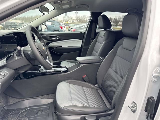 New 2025 Chevrolet Trax LT w/ Driver Confidence Package image 15