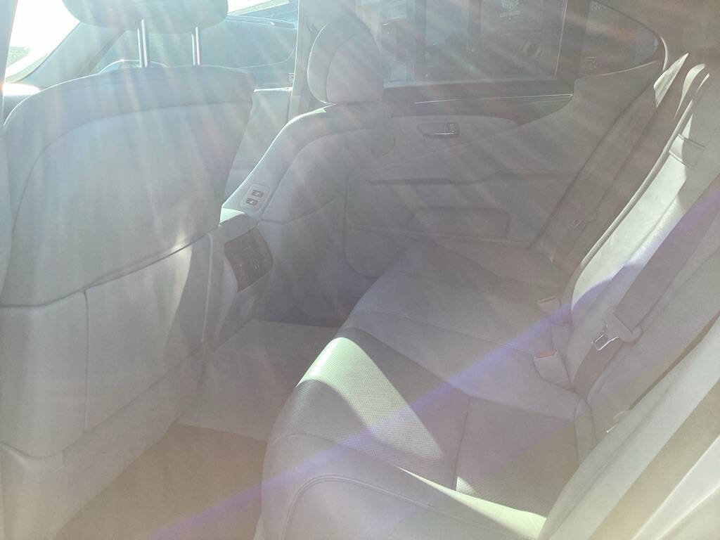 Used 2010 Lexus LS 460 RWD image 15