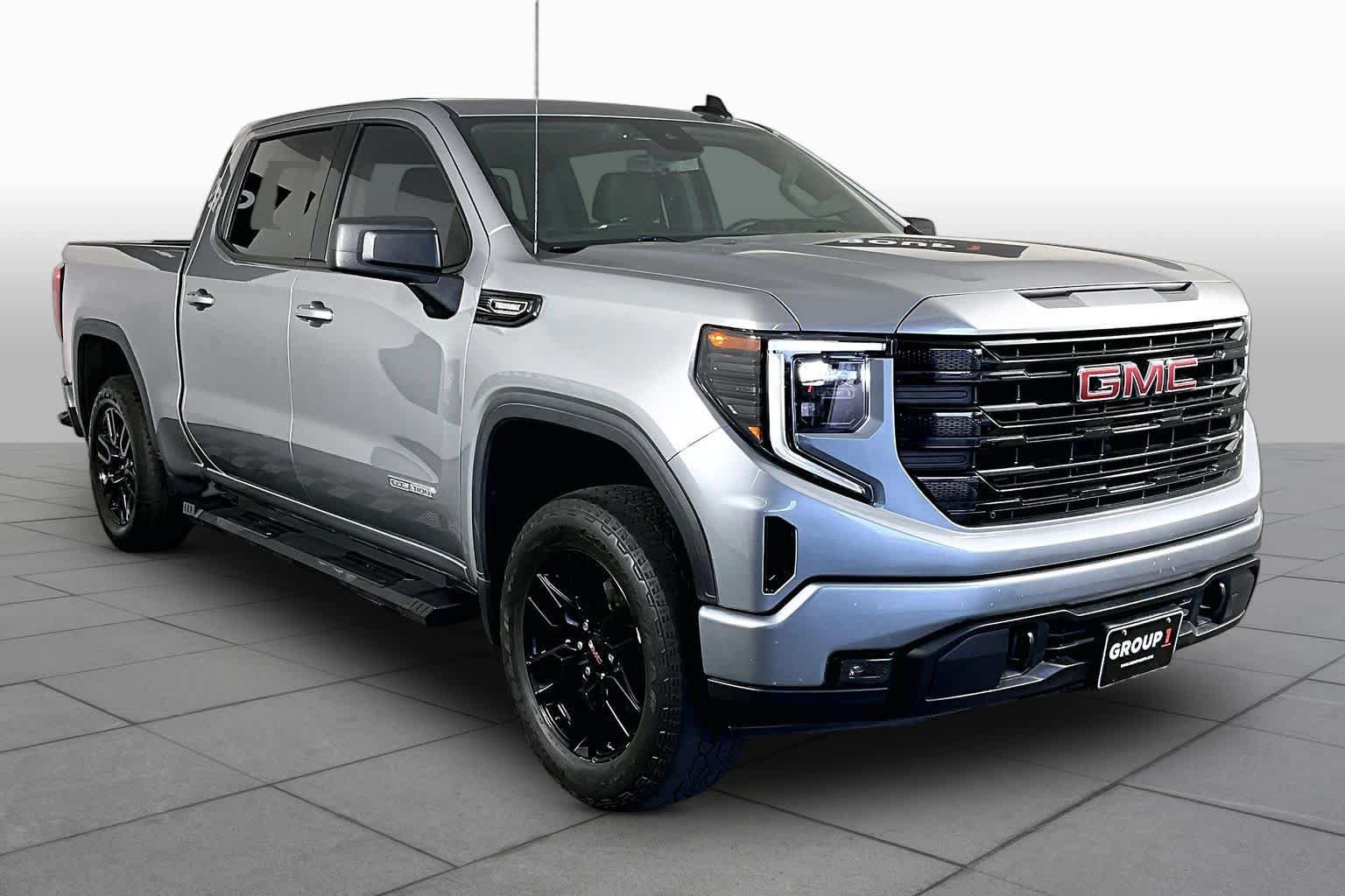 Used 2024 GMC Sierra 1500 Elevation RWD image 3