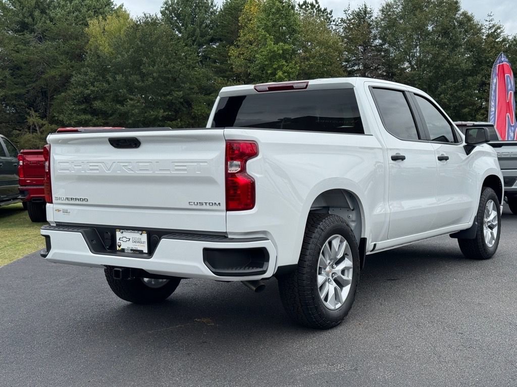 Used 2026 Chevrolet Silverado 1500 Custom RWD image 3