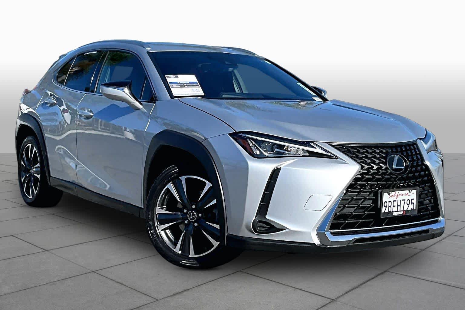 Used 2019 Lexus UX 200 w/ Premium Package FWD image 2