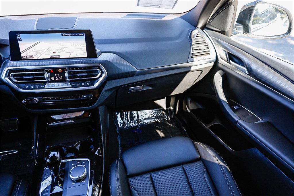 Used 2024 BMW X3 xDrive30i image 15