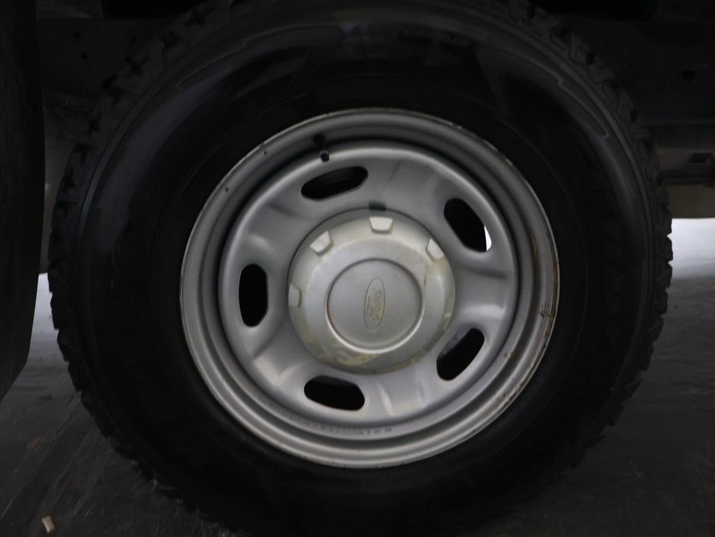 Used 2016 Ford F250 XL RWD image 29