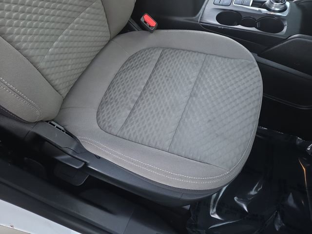 Used 2021 Ford Escape SE w/ SE Sport Appearance Package image 31