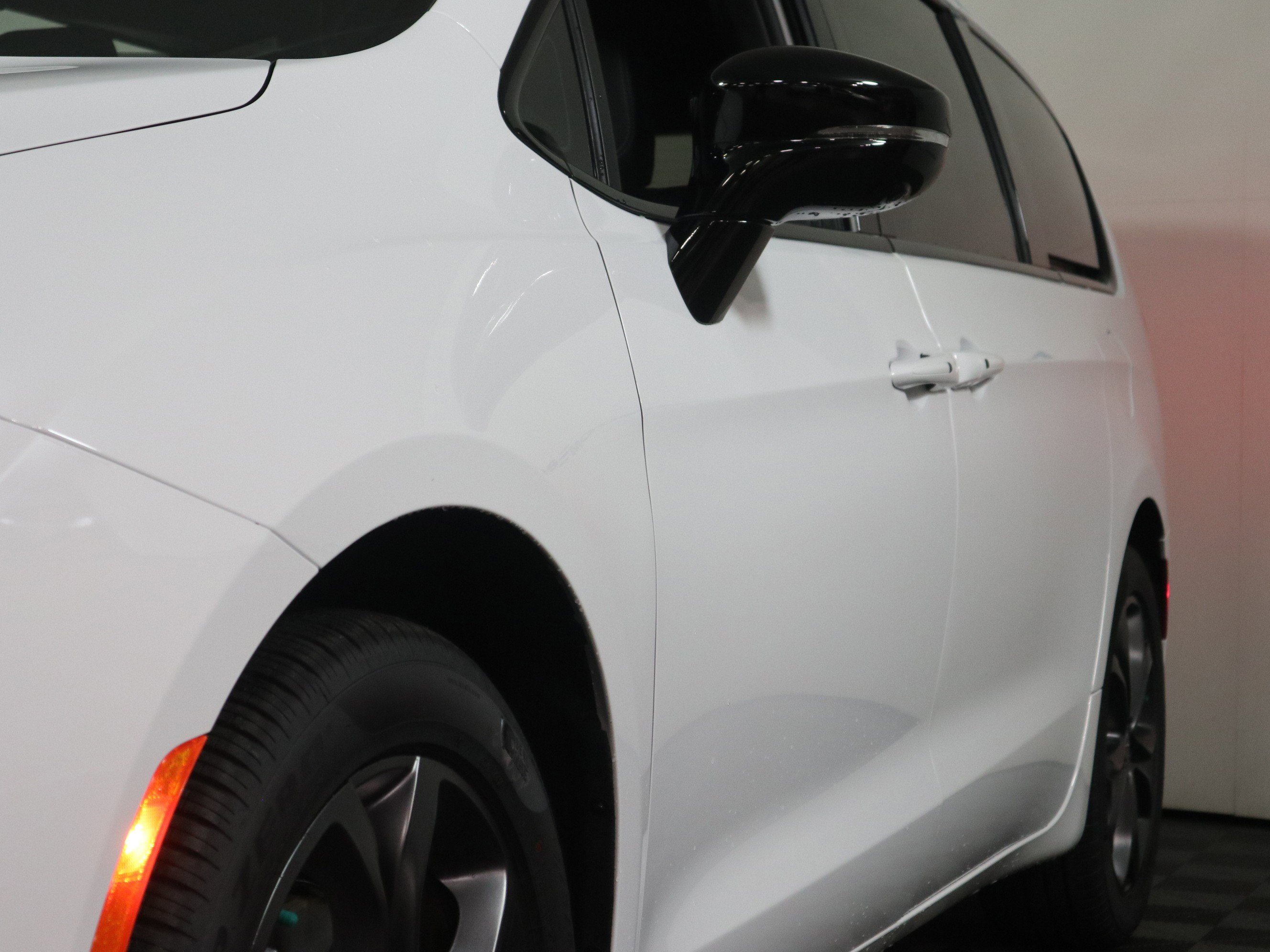 New 2026 Chrysler Pacifica Select image 11