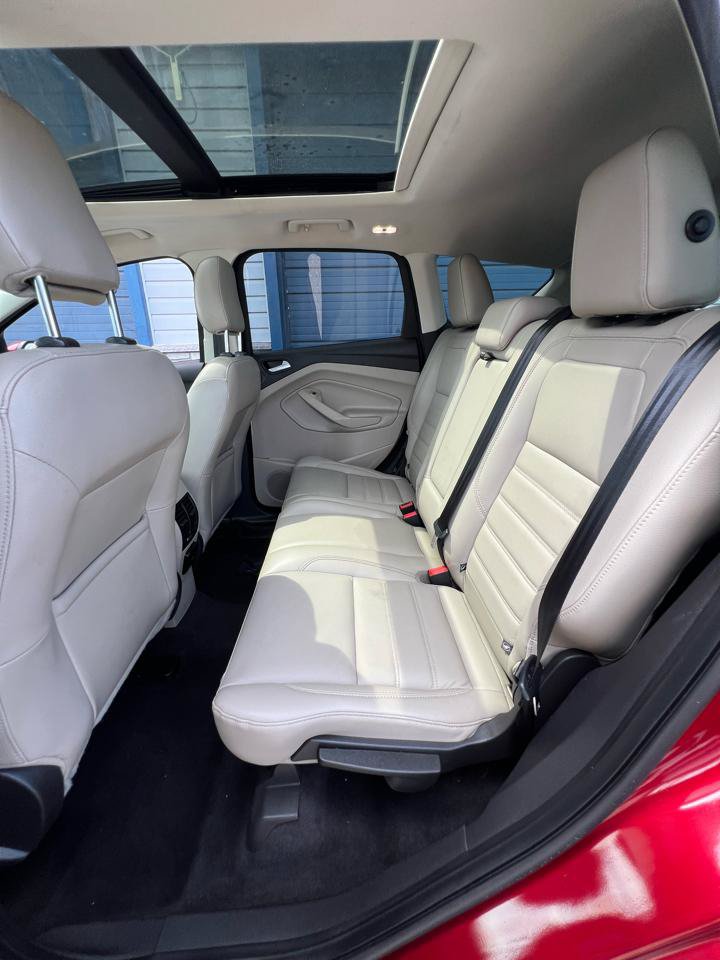 Used 2019 Ford Escape Titanium AWD/4WD image 13