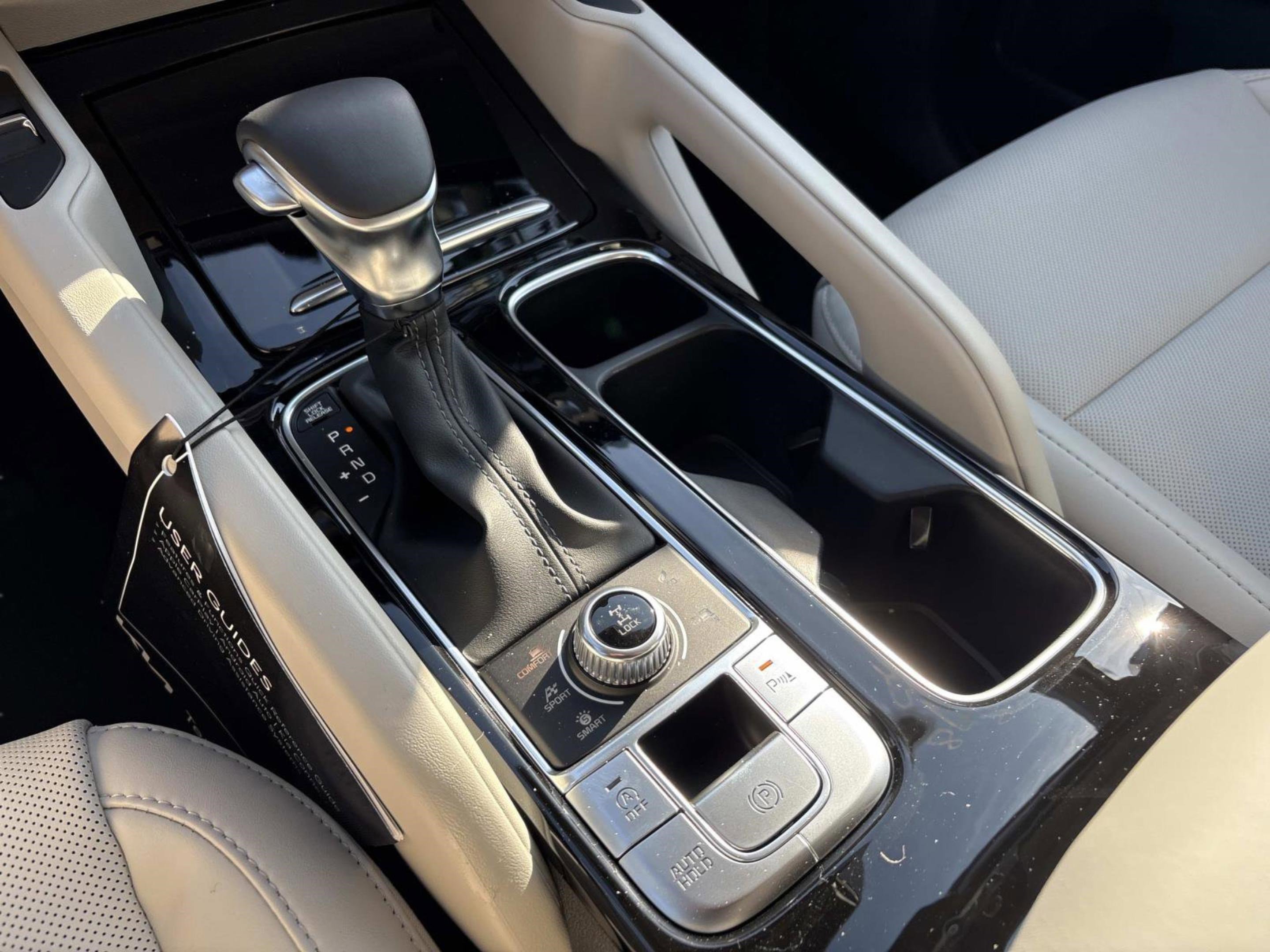 New 2025 Kia Telluride S image 28