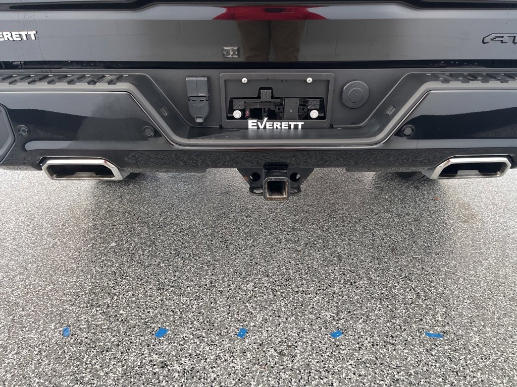 Used 2024 GMC Sierra 1500 AT4 w/ Technology Package image 5