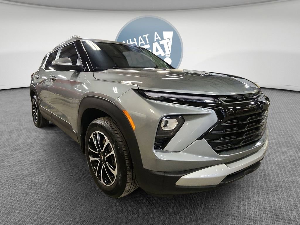 Certified 2025 Chevrolet TrailBlazer LT w/ Convenience Package image 1