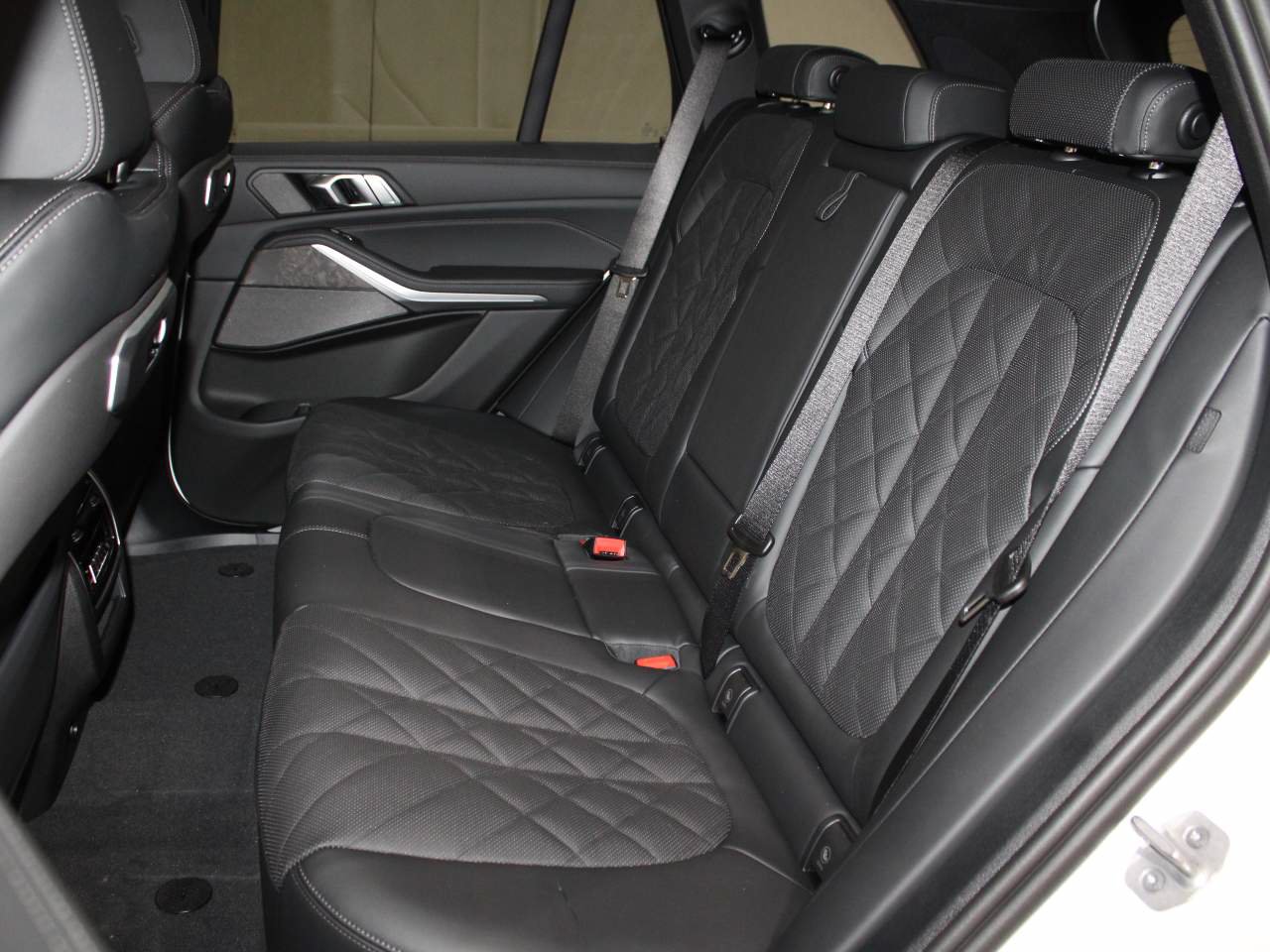 Used 2026 BMW X5 xDrive40i AWD/4WD image 19