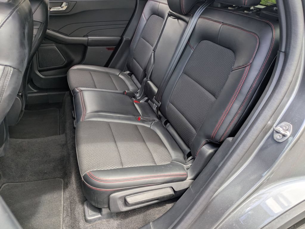 Used 2025 Ford Escape ST-Line AWD/4WD image 26