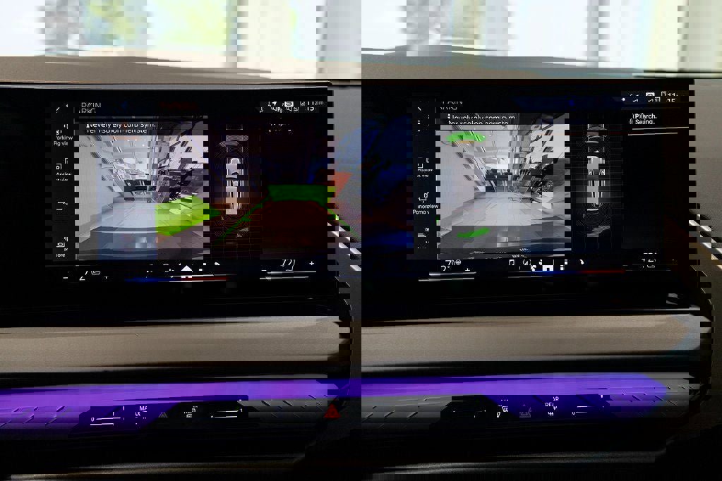 Used 2025 BMW X3 xDrive30i image 32