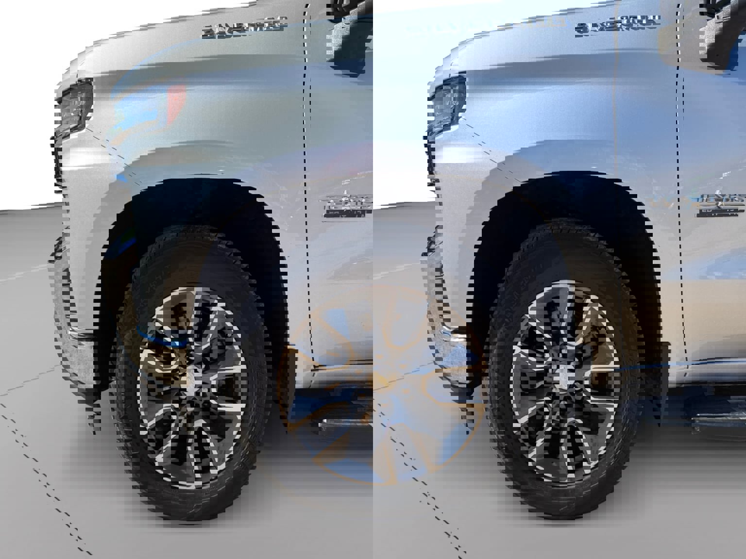 Used 2020 Chevrolet Silverado 1500 LT w/ Texas Edition image 9