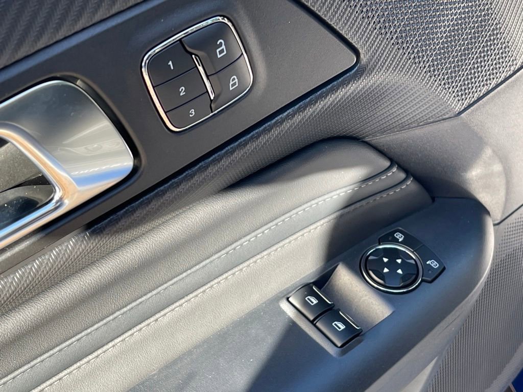 Used 2024 Ford Mustang Premium image 18