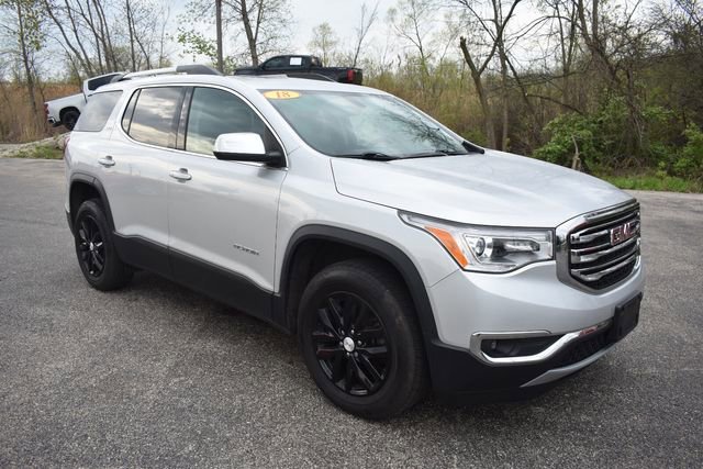 Used 2018 GMC Acadia SLT w/ LPO, Floor Liner Package AWD/4WD image 10