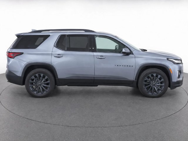 Used 2023 Chevrolet Traverse RS AWD/4WD image 8