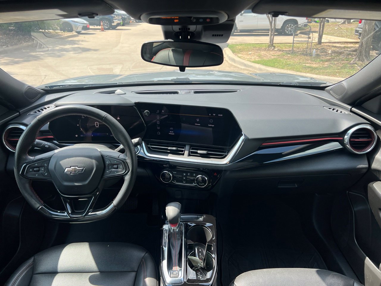 Certified 2024 Chevrolet Trax RS w/ Driver Confidence Package FWD image 14