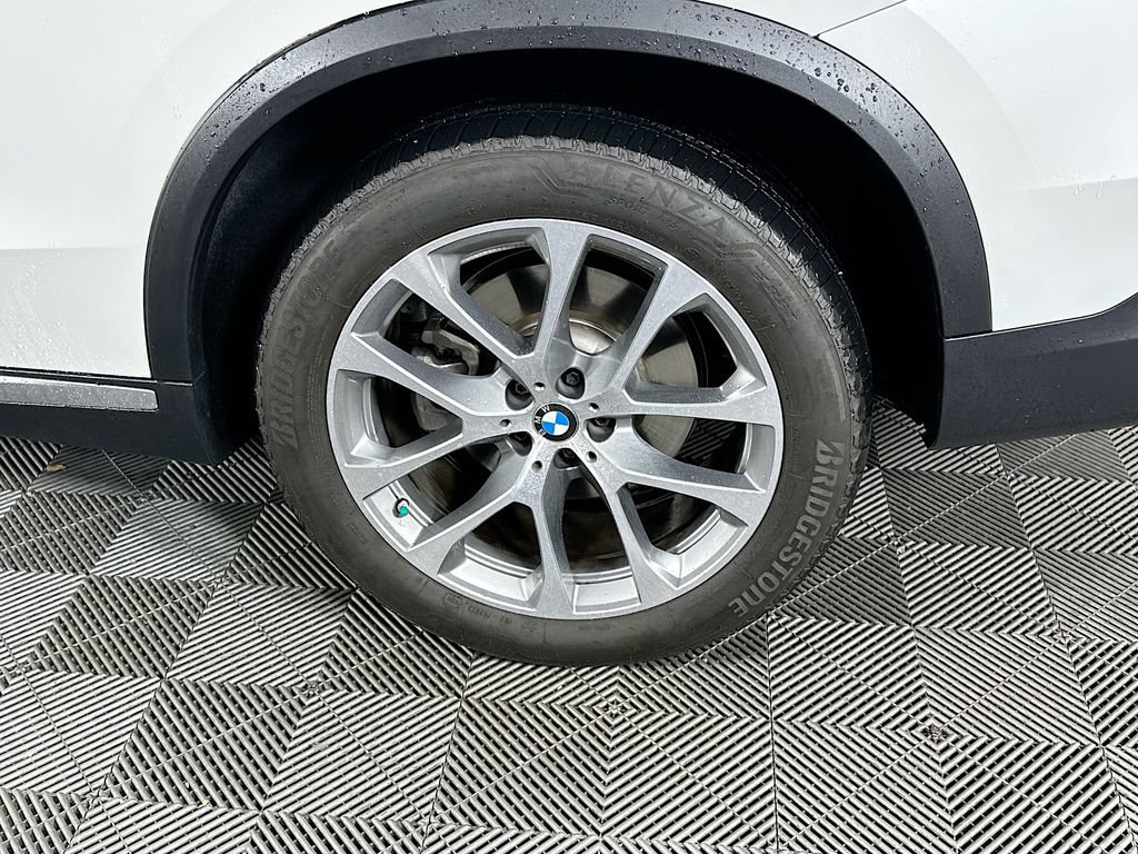 Used 2026 BMW X5 xDrive40i AWD/4WD image 39