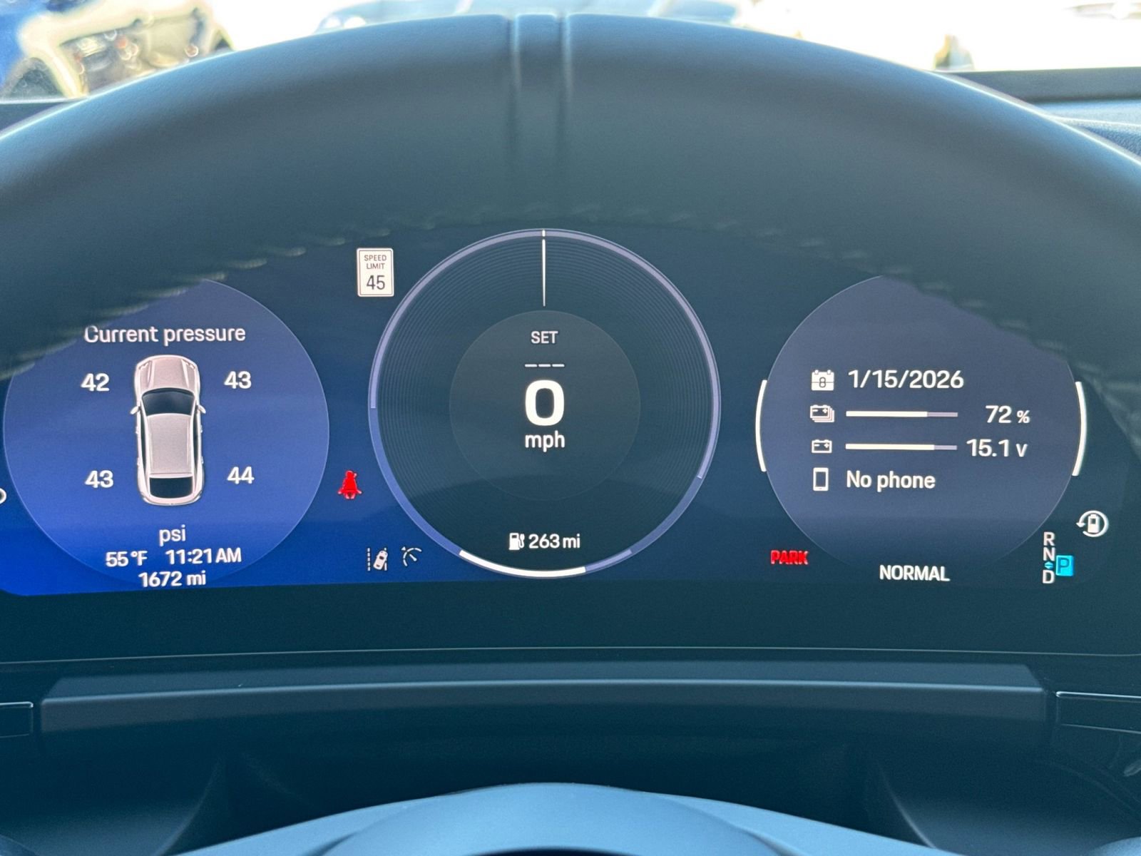 Certified 2025 Porsche Macan Electric image 31