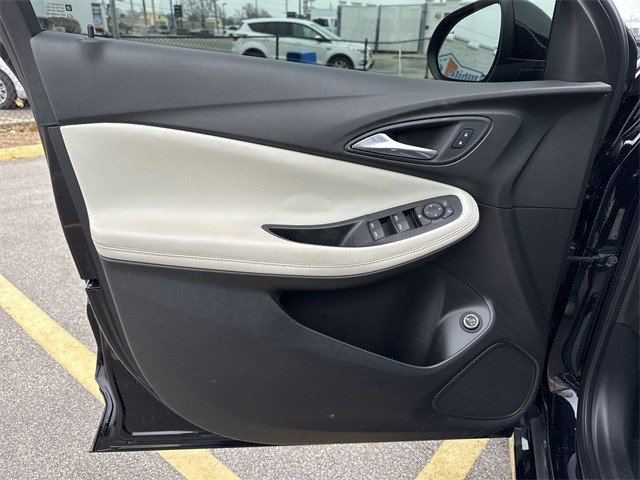 Used 2021 Buick Encore GX Select w/ Sport Touring Package image 24